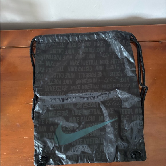 Nike legend 10 elite tiempo cleats - Picture 6 of 7